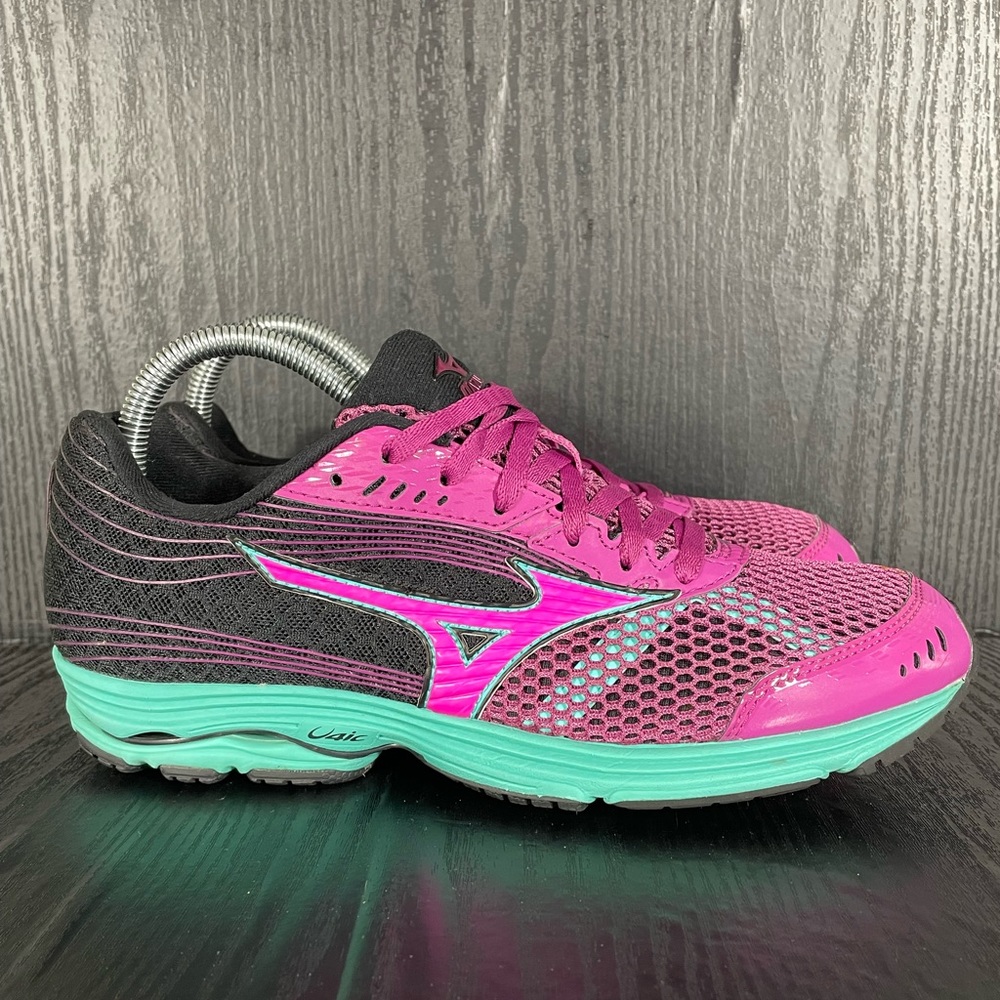 Mizuno SAYONARA 3 Women’s size 8.5